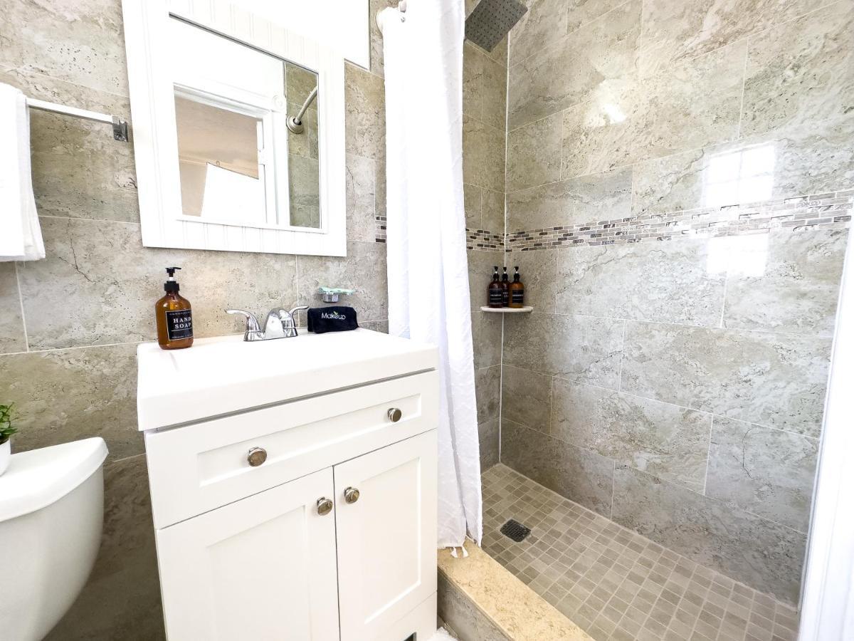1K Bed Studio Apt With Shared Pool 02 클리어워터 외부 사진